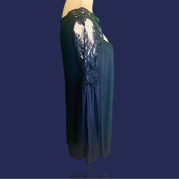 Altar’d State Navy Blue ‘Carberia’ Lace Dress Size Medium - Picture 7 of 14